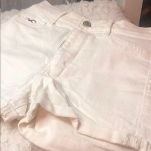 Hollister high waisted shorts (white)
